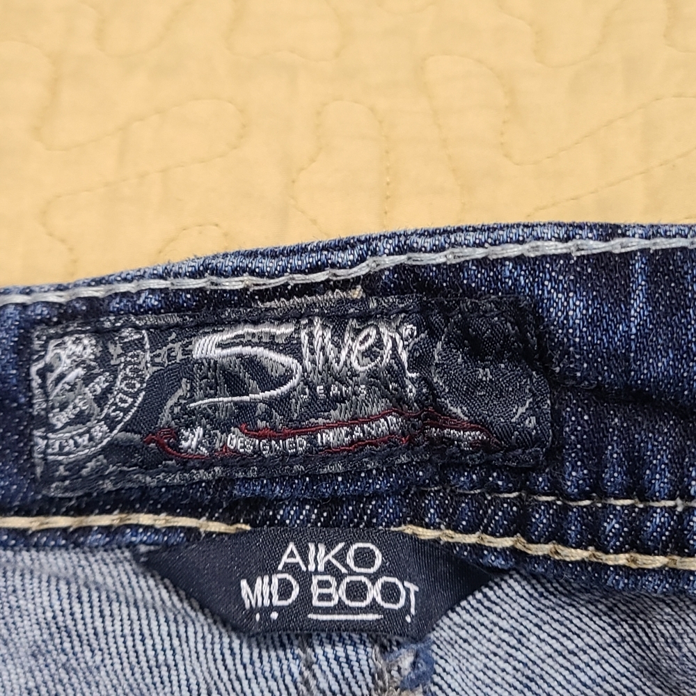Silver Jeans Aiko bootcut jeans size 28 - Picture 4 of 9